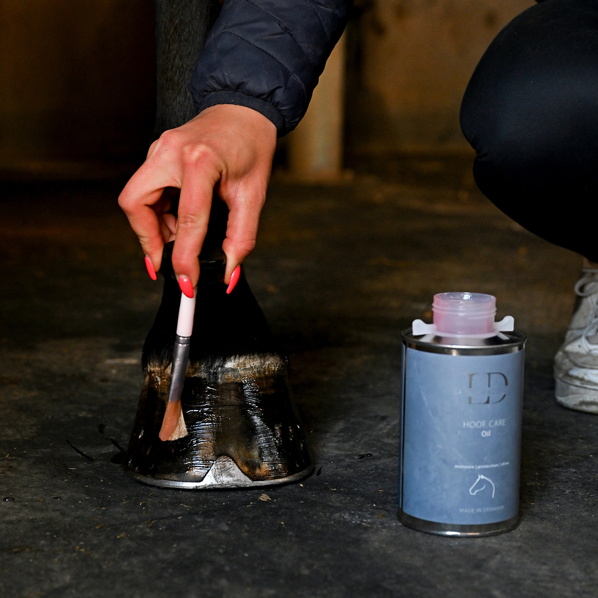 L&D Hoof Care Oil til hest 01
