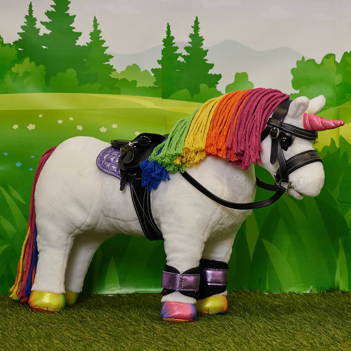 k19208956 01 lemieux unicorn magic mini pony