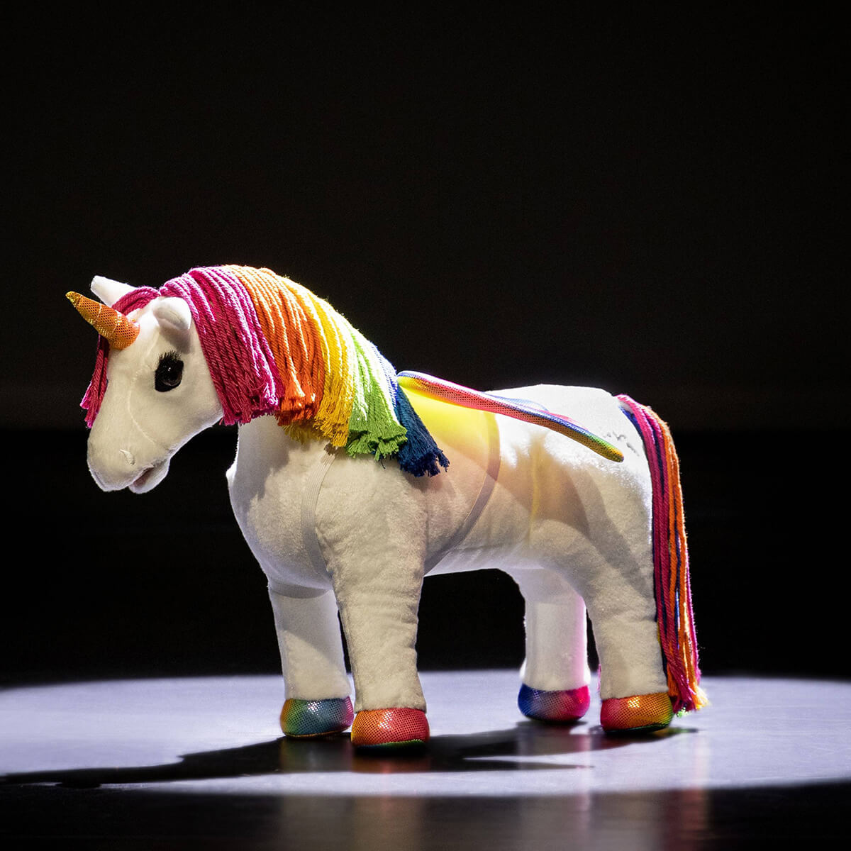 k19208956 01 lemieux unicorn magic mini pony