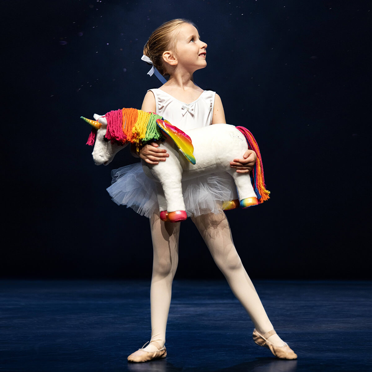 k19208956 01 lemieux unicorn magic mini pony