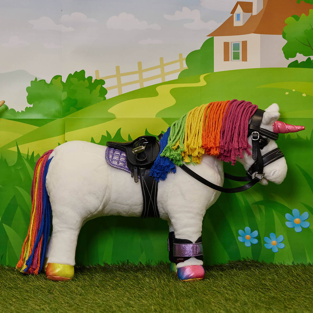 k19208956 01 lemieux unicorn magic mini pony