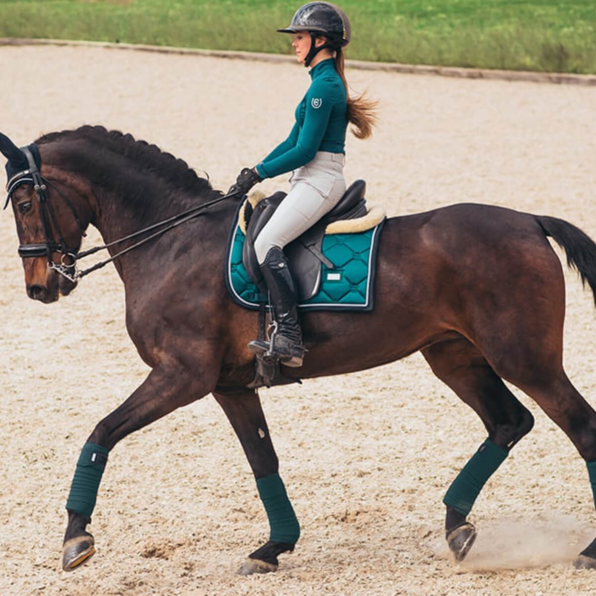 EquestrianStockholm Dressurunderlag Emerald V 152340626 01