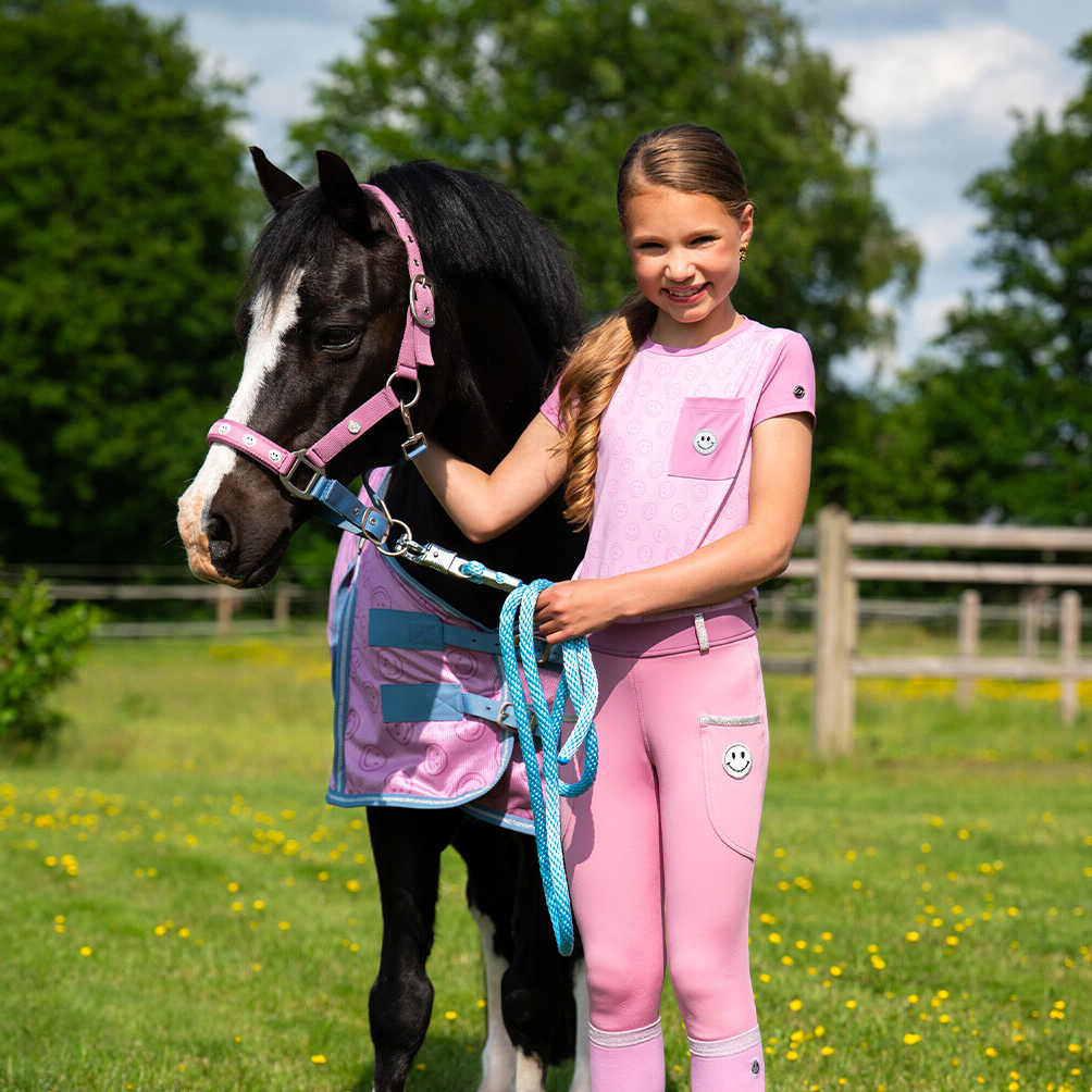 QHP Rosalynn grime Pink and blue 01