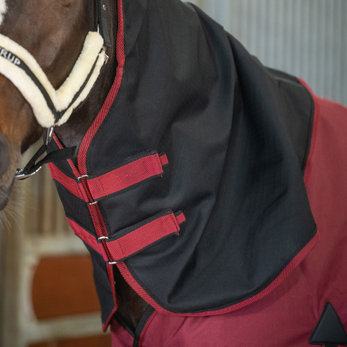 01 V K262100088 01 kinnerup supreme extreme sort bordeaux
