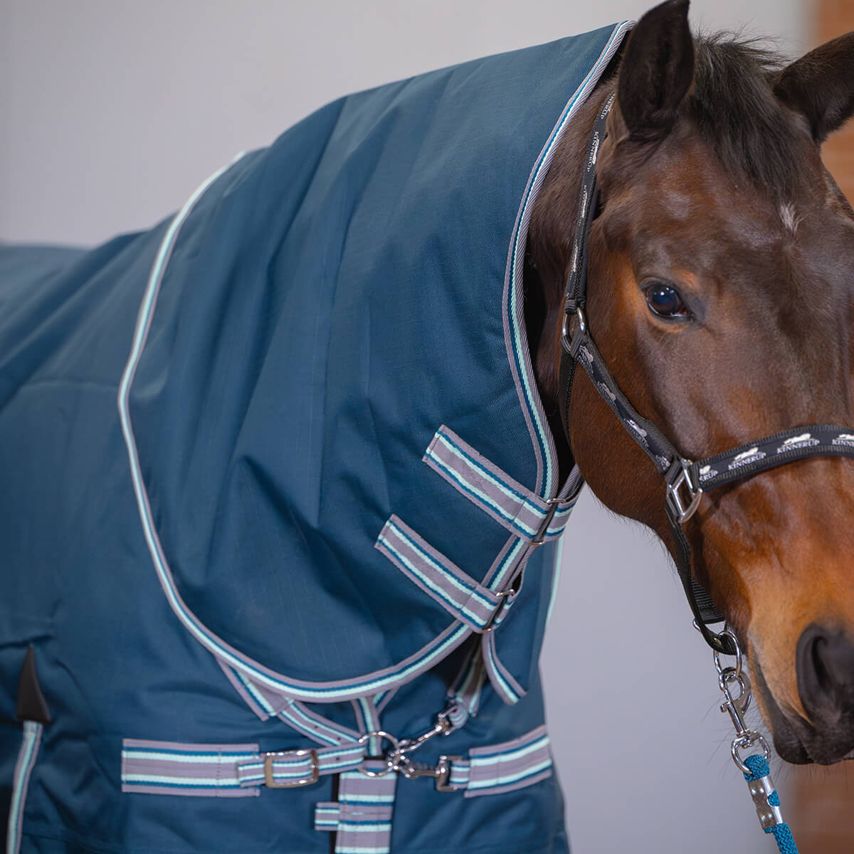 Kinnerup supreme light petrolium hals 200gram V KS ligH200 900 01